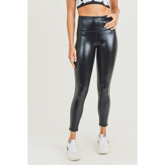 Glossy Liquid Highwaist Leggings - Picture 6 of 7